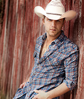 JustinMoore-Feature